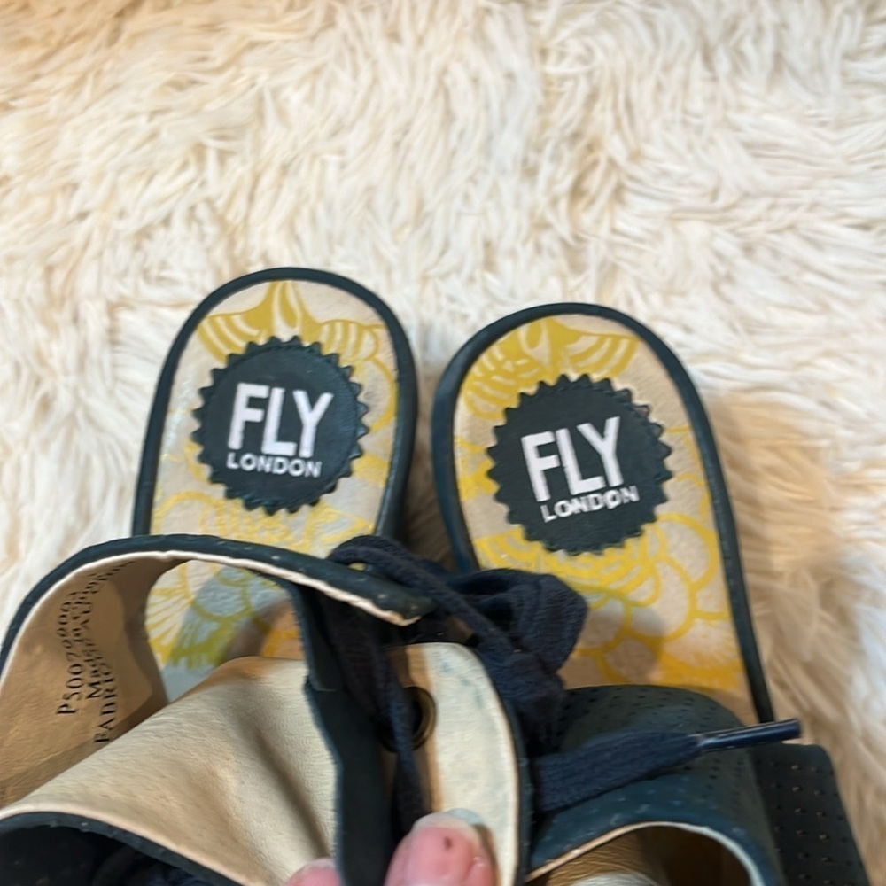 FLY LONDON YPUL Wedge peep toe sandals, size 37, converts to 6.5. - Picture 6 of 8